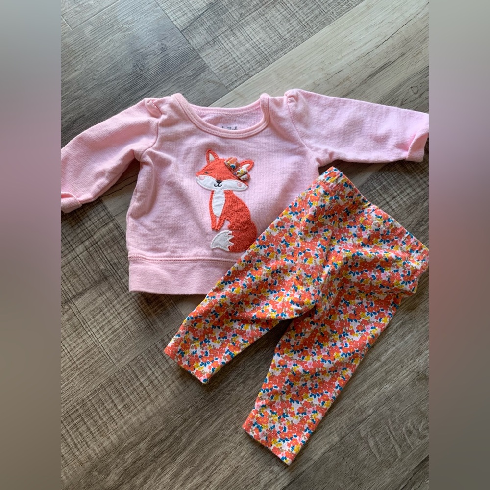 Carters Newborn Bundle - Picture 5 of 10